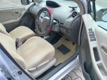https://riyasewana.com/uploads/toyota-vitz-1517333417024.jpg