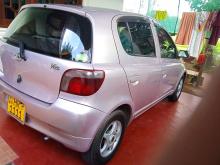 Toyota Vitz 2000 Car