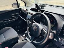 https://riyasewana.com/uploads/toyota-vitz-1622023110253.jpg