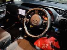 https://riyasewana.com/uploads/toyota-vitz-1713204822543.jpg