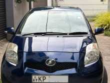 Toyota Vitz 2008 Car
