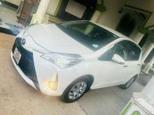 https://riyasewana.com/uploads/toyota-vitz-181212437004.jpg