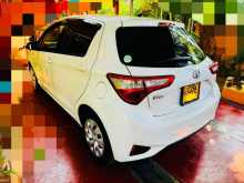 https://riyasewana.com/uploads/toyota-vitz-181456214893.jpg