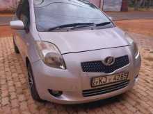 Toyota VITZ 2007 Car