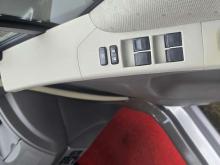 https://riyasewana.com/uploads/toyota-vitz-18702296266.jpg