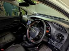 https://riyasewana.com/uploads/toyota-vitz-187442717105.jpg