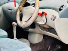 https://riyasewana.com/uploads/toyota-vitz-1999-1416570512564.jpg