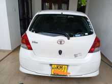 https://riyasewana.com/uploads/toyota-vitz-1st-121203314552.jpg