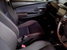 https://riyasewana.com/uploads/toyota-vitz-2-18919336934.jpg