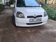 Toyota Vitz 2000 Car