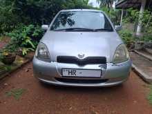 Toyota Vitz 2000 Car
