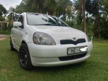 Toyota Vitz 2000 Car