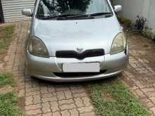 Toyota Vitz 2000 Car