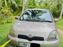 Toyota Vitz 2000 Car