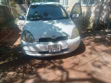 Toyota Vitz 2000 Car