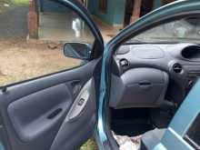 Toyota Vitz 2001 Car