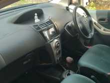 https://riyasewana.com/uploads/toyota-vitz-2005-139462712664.jpg