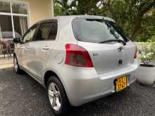 https://riyasewana.com/uploads/toyota-vitz-2005-2720345612112.jpg