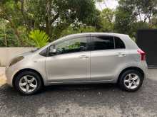 https://riyasewana.com/uploads/toyota-vitz-2005-2720345612594.jpg