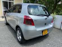 https://riyasewana.com/uploads/toyota-vitz-2005-2812530512732.jpg