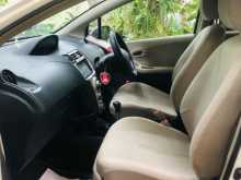 https://riyasewana.com/uploads/toyota-vitz-2006-2021413712074.jpg