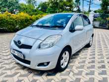 Toyota VITZ 2007 Car