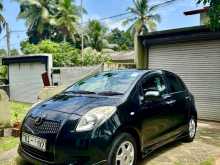 https://riyasewana.com/uploads/toyota-vitz-2007-126402512622.jpg