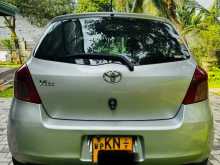 https://riyasewana.com/uploads/toyota-vitz-2007-129362112082.jpg