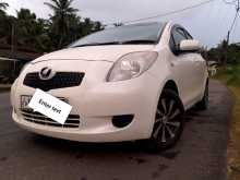 Toyota VITZ 2007 Car