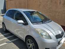 https://riyasewana.com/uploads/toyota-vitz-2007-2713200612602.jpg
