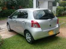 https://riyasewana.com/uploads/toyota-vitz-2007-58504012653.jpg