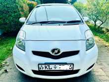 https://riyasewana.com/uploads/toyota-vitz-2008-2008-137390712953.jpg