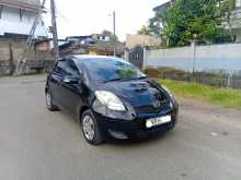 Toyota VITZ 2008 Car