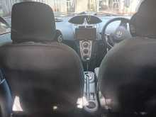 https://riyasewana.com/uploads/toyota-vitz-2009-1813355912854.jpg