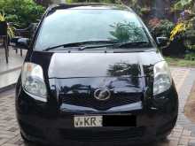 Toyota Vitz 2009 Car