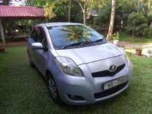 https://riyasewana.com/uploads/toyota-vitz-2010-1314193712082.jpg