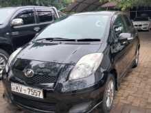 Toyota VITZ 2010 Car