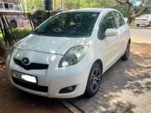 Toyota VITZ 2010 Car