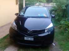 Toyota Vitz 2013 Car