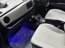 https://riyasewana.com/uploads/toyota-vitz-2014040117735.jpg