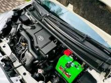 Toyota Vitz 2000 Car