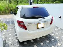 https://riyasewana.com/uploads/toyota-vitz-2015-167365112624.jpg
