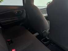 https://riyasewana.com/uploads/toyota-vitz-2016-112270312244.jpg