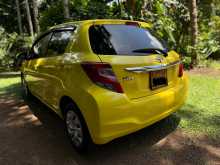 https://riyasewana.com/uploads/toyota-vitz-2016-112284212673.jpg