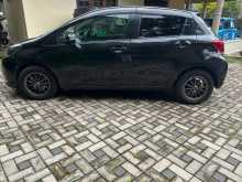 https://riyasewana.com/uploads/toyota-vitz-2016-1313122512014.jpg