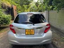 https://riyasewana.com/uploads/toyota-vitz-2016-309013712282.jpg