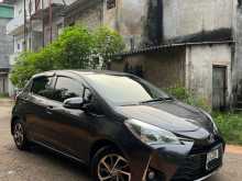 https://riyasewana.com/uploads/toyota-vitz-2017-108275512312.jpg
