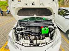 https://riyasewana.com/uploads/toyota-vitz-2017-118541712104.jpg