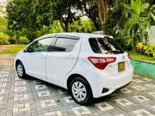 https://riyasewana.com/uploads/toyota-vitz-2017-148103312103.jpg