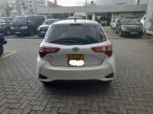 https://riyasewana.com/uploads/toyota-vitz-2017-1513593512174.jpg
